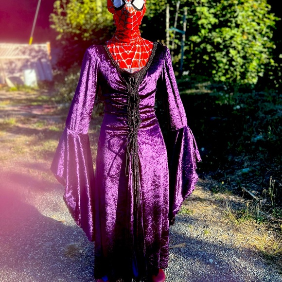 Renaissance dress. Small- large Witch dress. Velvet - Picture 3 of 3